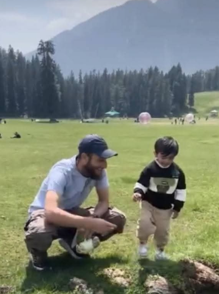 कुछ भी हो जाए; बच्चों को तो मैं बचाऊंगा’ –   सैय्यद नज़ाक़त अहमद शाह: ‘पहलगाम का हीरो