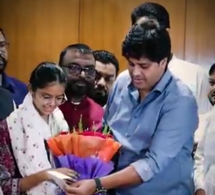 तहरीन फातिमा की इमरान प्रतापगढ़ी ने की हौसला अफ़ज़ाई
