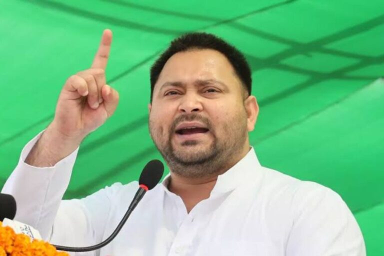 सत्ता के सामने नतमस्तक हो चुकी मीडिया से सच्चाई की अपेक्षा नहीं की जा सकती:तेजस्वी यादव