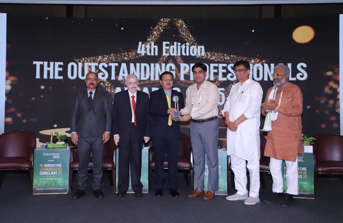 इंटीग्रल यूनिवर्सिटी के रजिस्ट्रार को प्रतिष्ठित राष्ट्रीय पुरस्कार से सम्मानित किया गया
