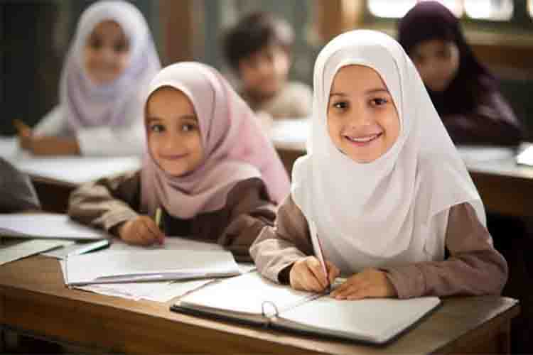 अहले बैत-इल्म की वो रोशनी जो मदीने से दुनिया भर में फैली