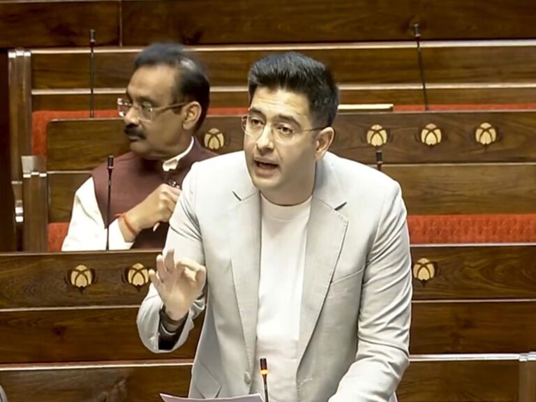 राज्यसभा में राघव चड्ढा का जोरदार भाषण, जनता को मिले नेताओं को ‘फायर’ करने का हक़