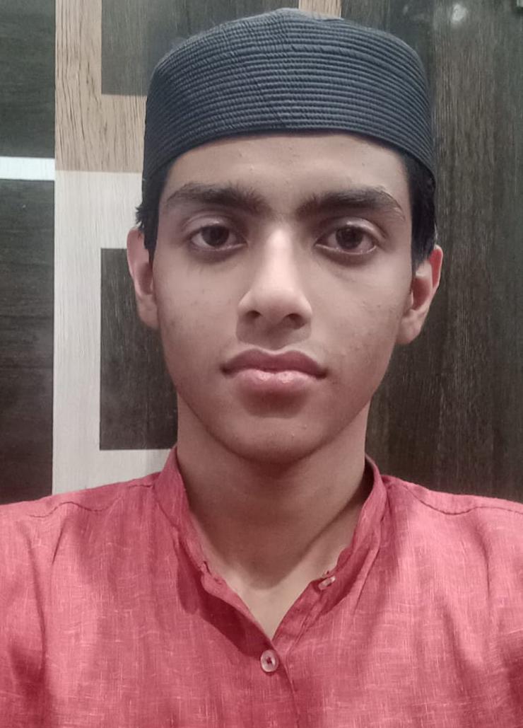 केंद्रीय माध्यमिक शिक्षा बोर्ड की हाई स्कूल परीक्षा में 92% अंक हासिल कर नगर एवं क्षेत्र का नाम किया रोशन