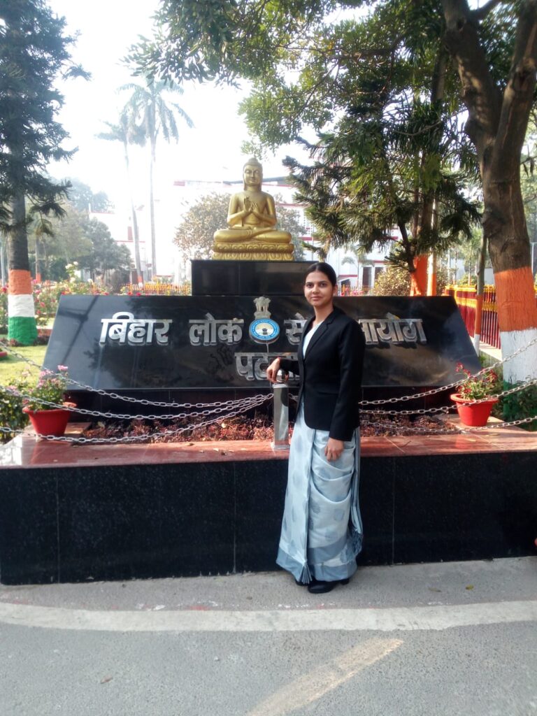 नगर की मेधावी छात्रा ने प्रथम प्रयास में ही बिहार प्रांत की पीसीएस परीक्षा की उत्तीर्ण