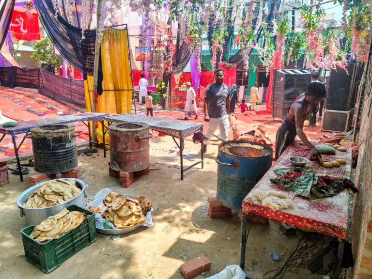 साझी विरासत–दरौली का लंगर: जहाँ मुहर्रम में मज़हब नहीं, इंसानियत को खाना खिलाया जाता है