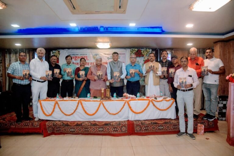 श्रम साधक’ का विमोचन, अतुल तिवारी का इस्तक़बाल