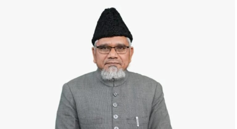 मुख्य चुनाव आयुक्त पर अन्य आयुक्तों को दरकिनार करने का आरोप