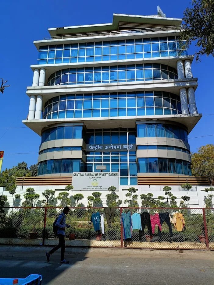 कानपुर फ्लाइंग क्लब के पुराने रिकॉर्ड पर सवाल